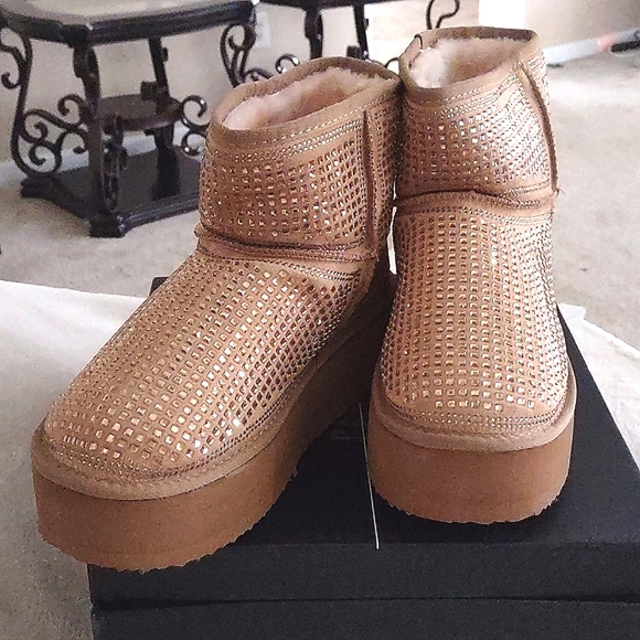 CAPE ROBBIN PLATFORM STUDDED BOOTIE - Picture 3 of 14